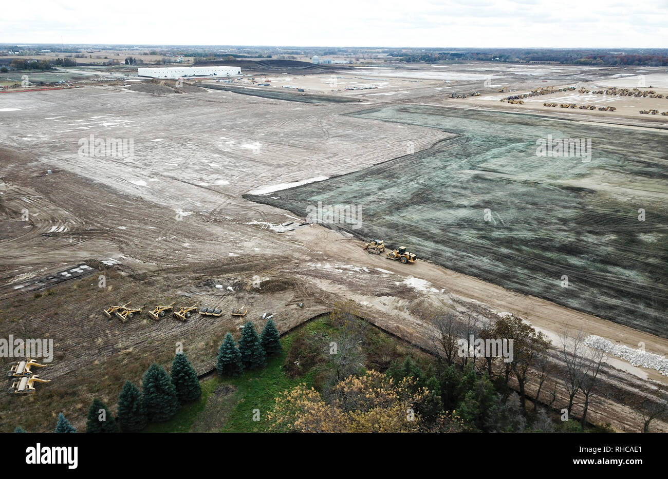 (190202) -- NEW YORK, Feb. 2, 2019 (Xinhua) -- The Foxconn's factory plant area is seen under construction at Mount Pleasant of Racine county, Wisconsin, the United States, Nov. 2, 2018. Residents' opposition, labor shortage, and technology transfer difficulties are the three main reasons why manufacturing companies like Foxconn could not move back to the United States easily, industry insiders and analysts have said. Being built on a vast 2,800 acres of land in the U.S. State of Wisconsin, the Foxconn plant project is dubbed by U.S. President Donald Trump as the 'eighth wonder of the wor Stock Photo