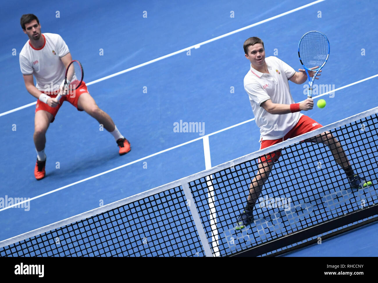 Frankfurt, Germany. Main: Tennis: Davis Cup, qualification round Germany -  Hungary in the Fraport Arena. Hungary's Peter Nagy (r) and Gabor Borsos  play in doubles against the Germans Pütz/Struff. Credit: dpa picture