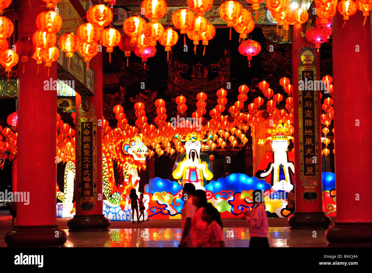 Bangkok, Thailand. 2nd Feb, 2019. People visit a lantern show at a Chinese temple on the outskirts of Bangkok, Thailand, on Feb. 2, 2019. The lantern show is held here to celebrate the upcoming Chinese Lunar New Year, which will fall on Feb. 5. Credit: Rachen Sageamsak/Xinhua/Alamy Live News Stock Photo