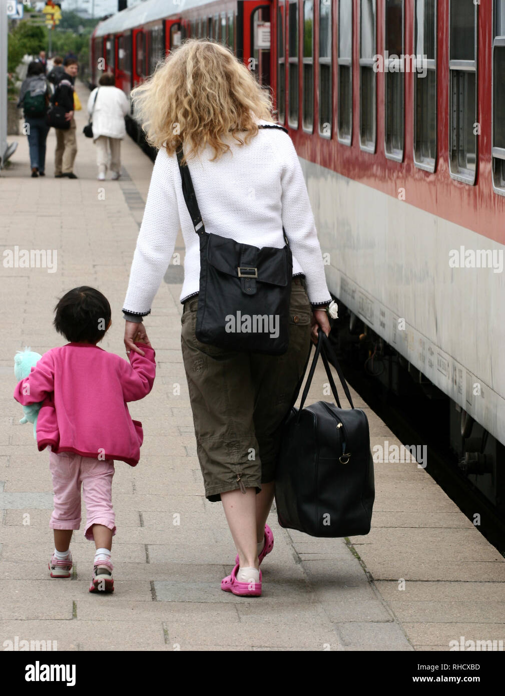 FIRST TIME TAKING TRAINS IN GERMANY visual data 3