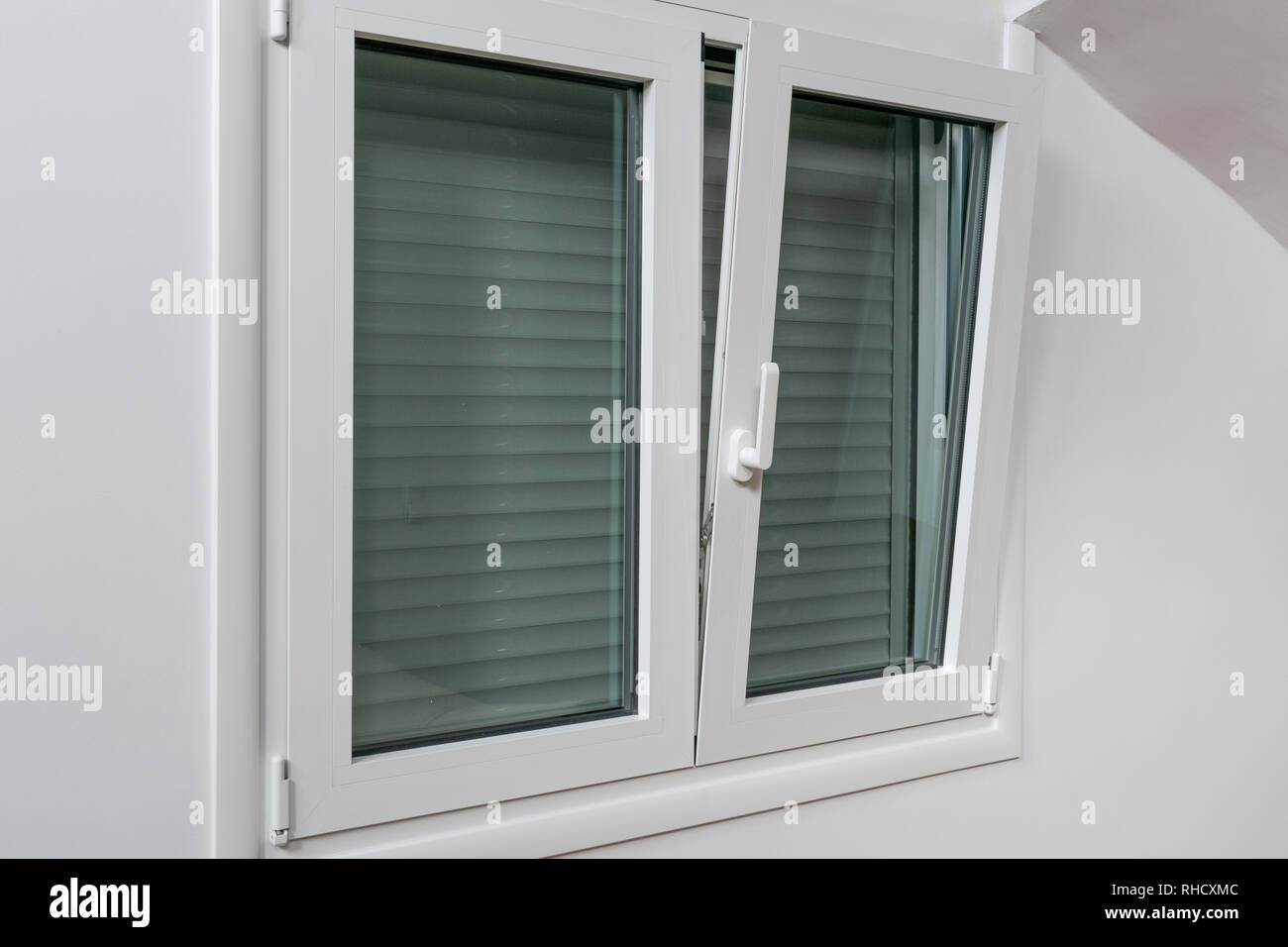 Double Tilt And Turn Aluminum Thermal Break Window With