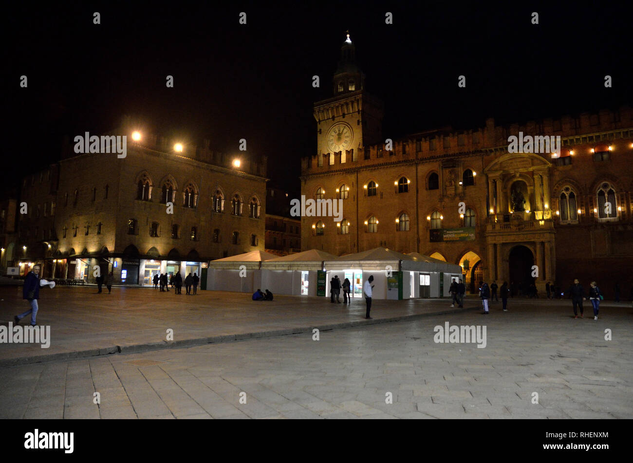 piazza-maggiore-square-central-bologna-hi-res-stock-photography-and