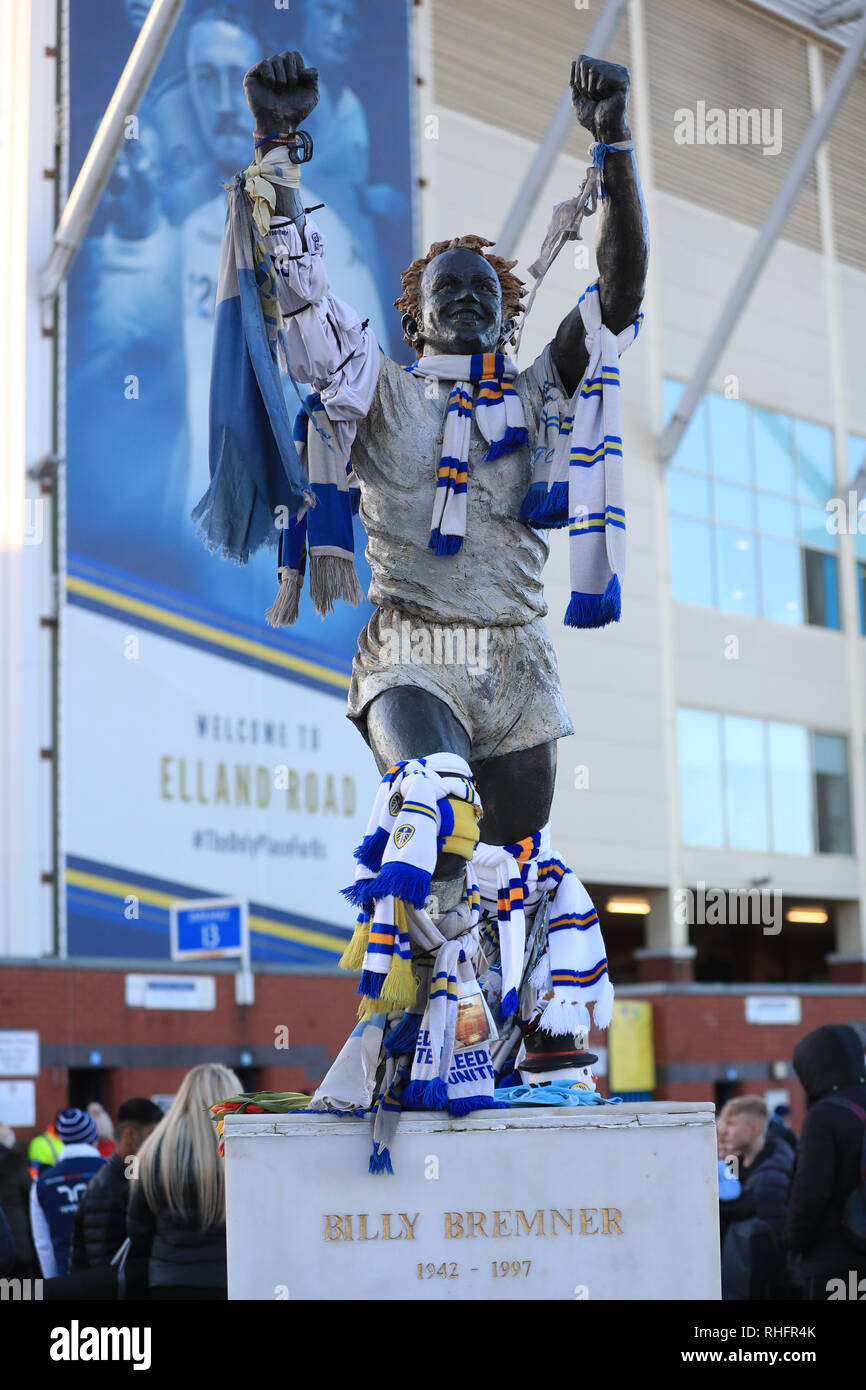 The billy bremner statue outside elland road hires stock photography