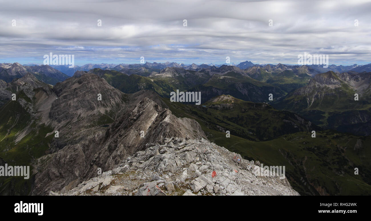 Mountain cloudy panorama hi-res stock photography and images - Alamy