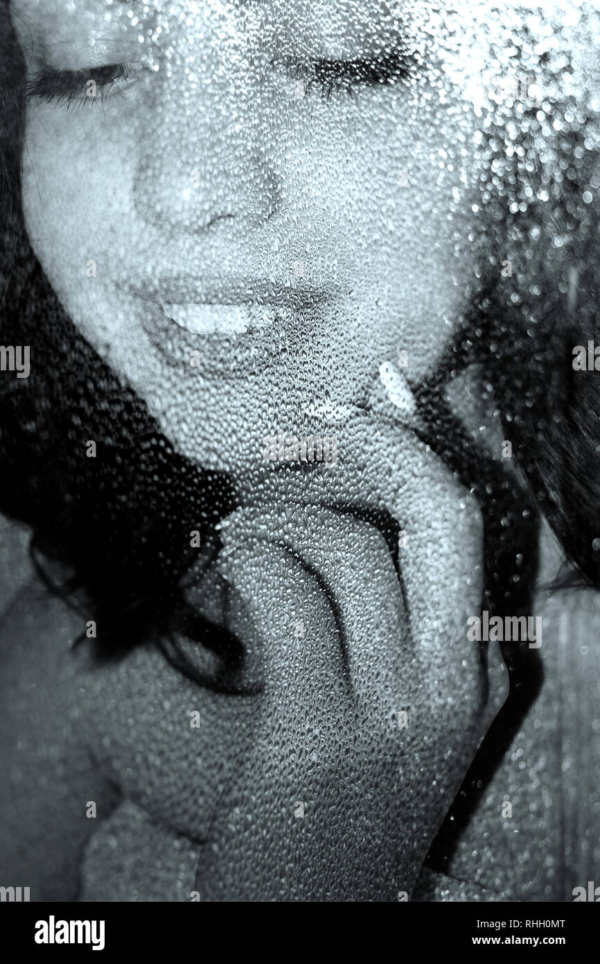 Behind drops of rain hi-res stock photography and images - Alamy
