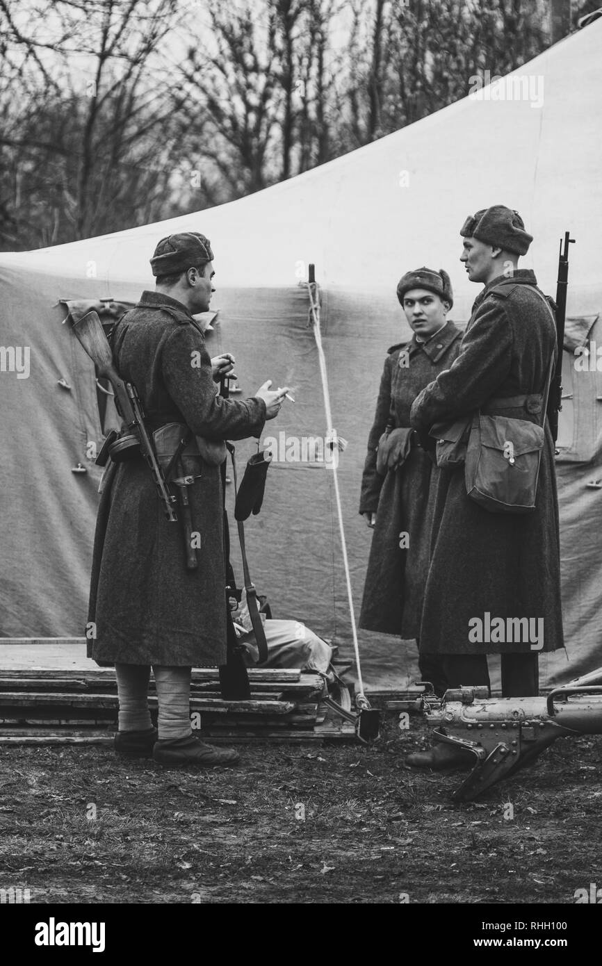 World war ii wwii tent hi-res stock photography and images - Alamy