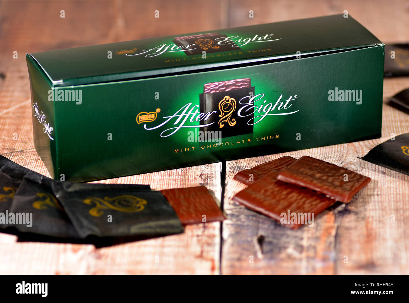After Eight Mints High Resolution Stock Photography and Images - Alamy