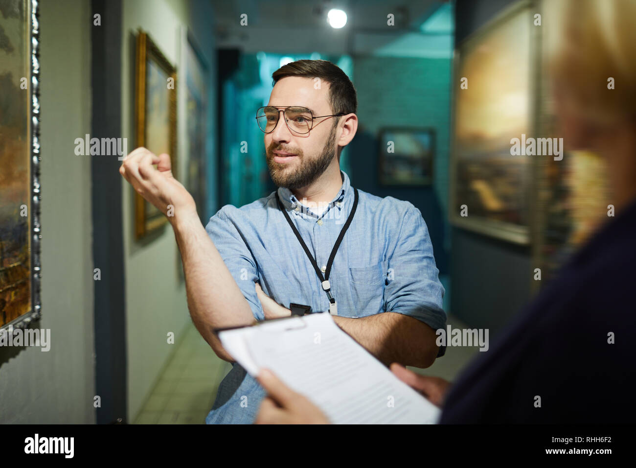 Art Gallery Guide Stock Photo - Alamy