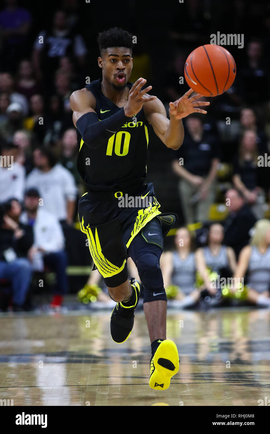 Colorado,  USA. 2nd Feb, 2019. Oregon Ducks guard Victor Bailey Jr. (10) makes a pass against Colorado in the first half at the Coors Events Center in Boulder, CO. Derek Regensburger/CSM/Alamy Live News Stock Photo