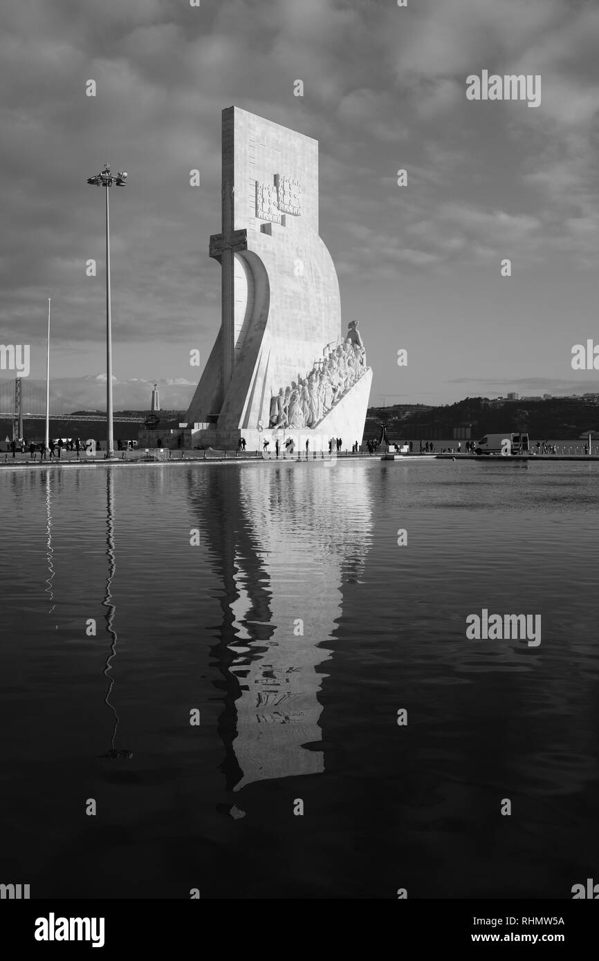 MONUMENT OF THE DISCOVERIES STATUE PADRAO DOS DESCOBRIMENTOS JOSE ANGELO COTTINELLI TELMO - LISBON Stock Photo