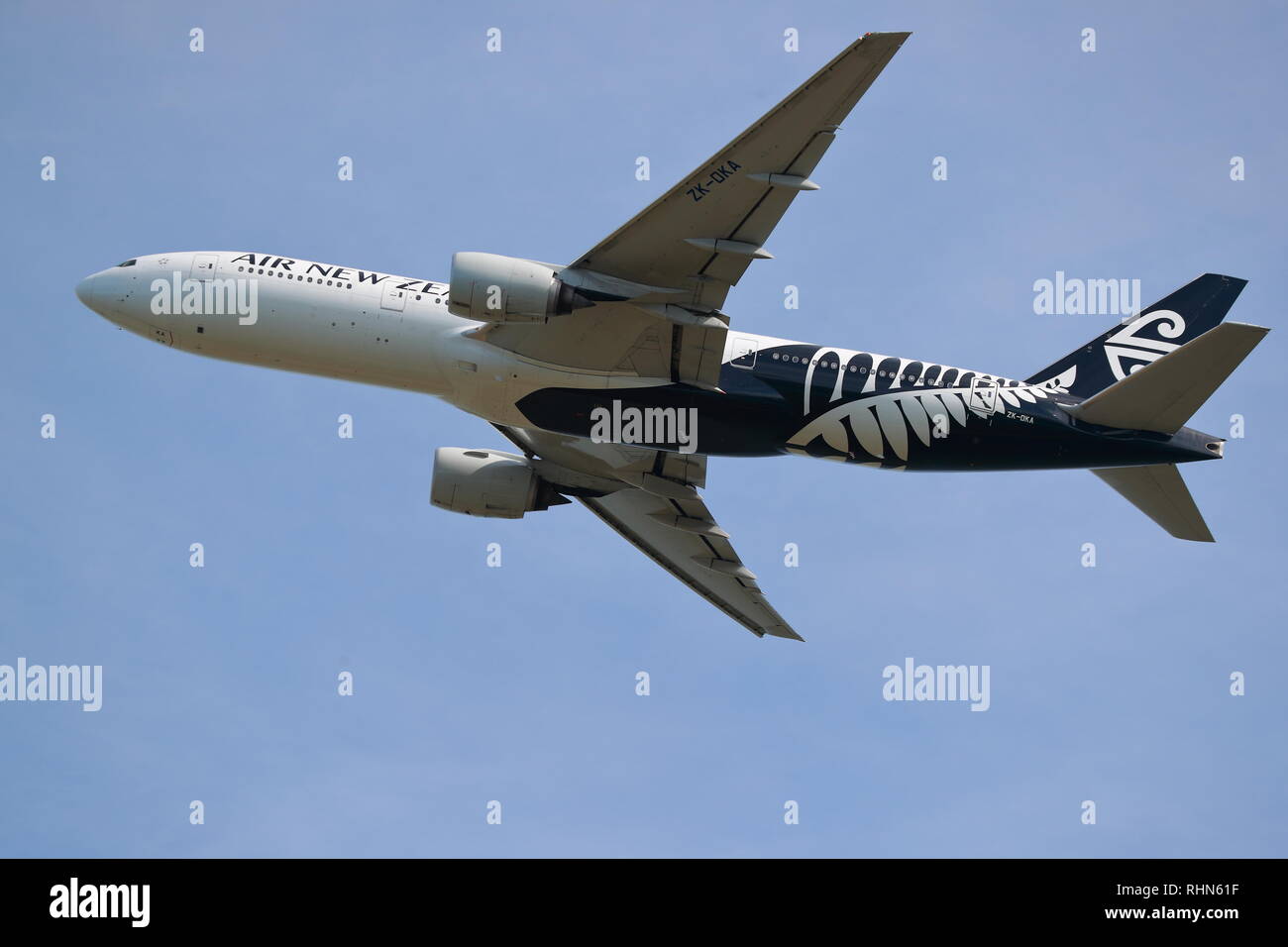 Air New Zealand Boeing 777 taking off from Auckland Airport, New Zealand Stock Photo
