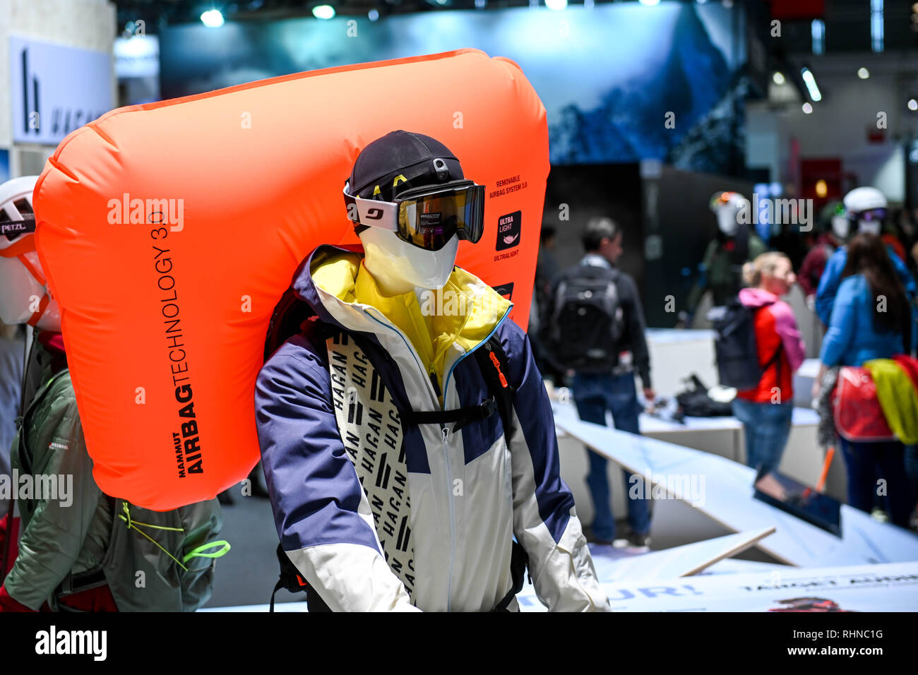 Munich Germany 03rd Feb 19 12 February 18 Bavaria Munchen A Mannequin With An Avalanche Airbag