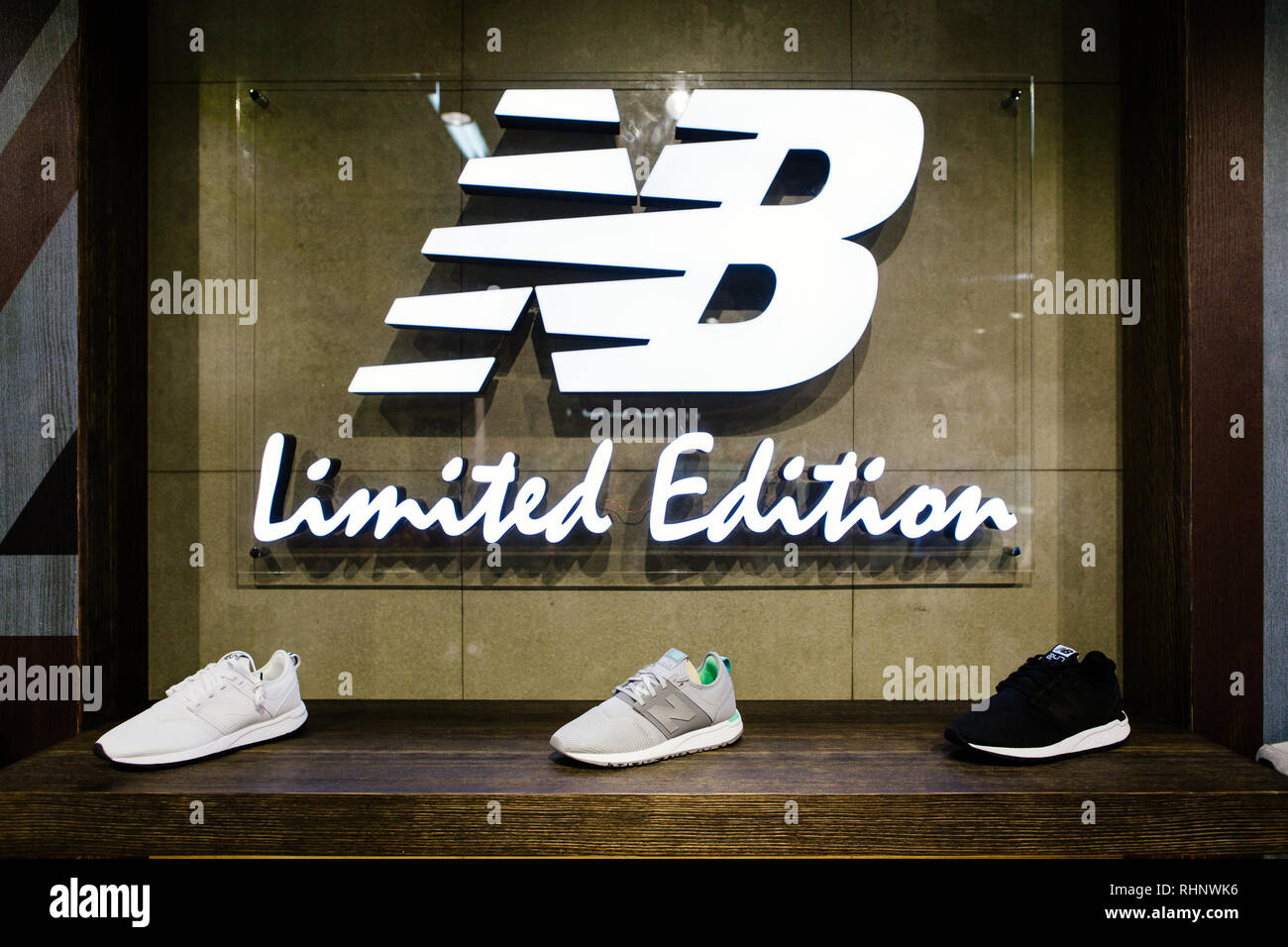 new balance store hanoi