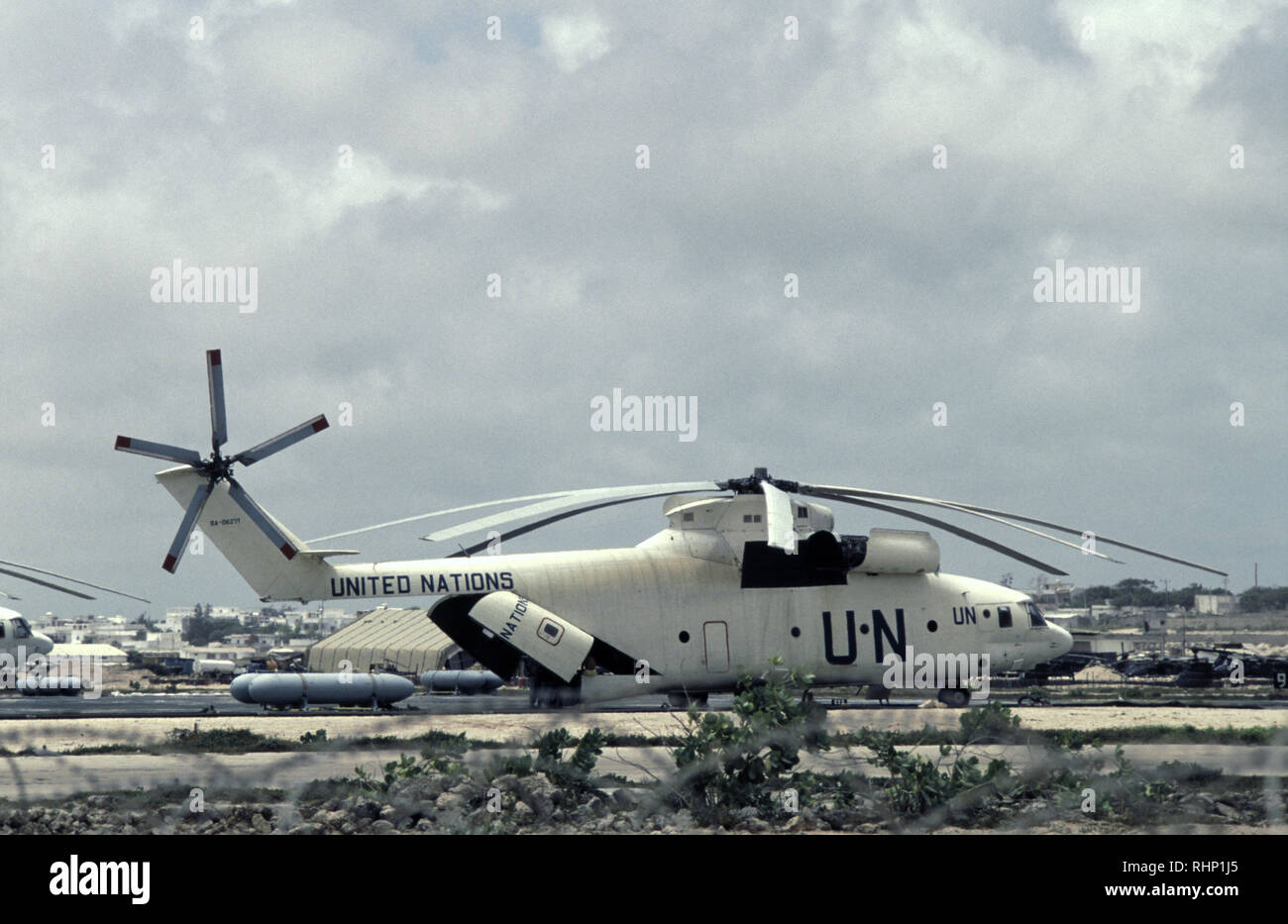 16th October 1993 A huge United Nations Russian-built Mil Mi-26T Halo helicopter parked at the northern (civilian) end of Mogadishu Airport, Somalia. Stock Photo
