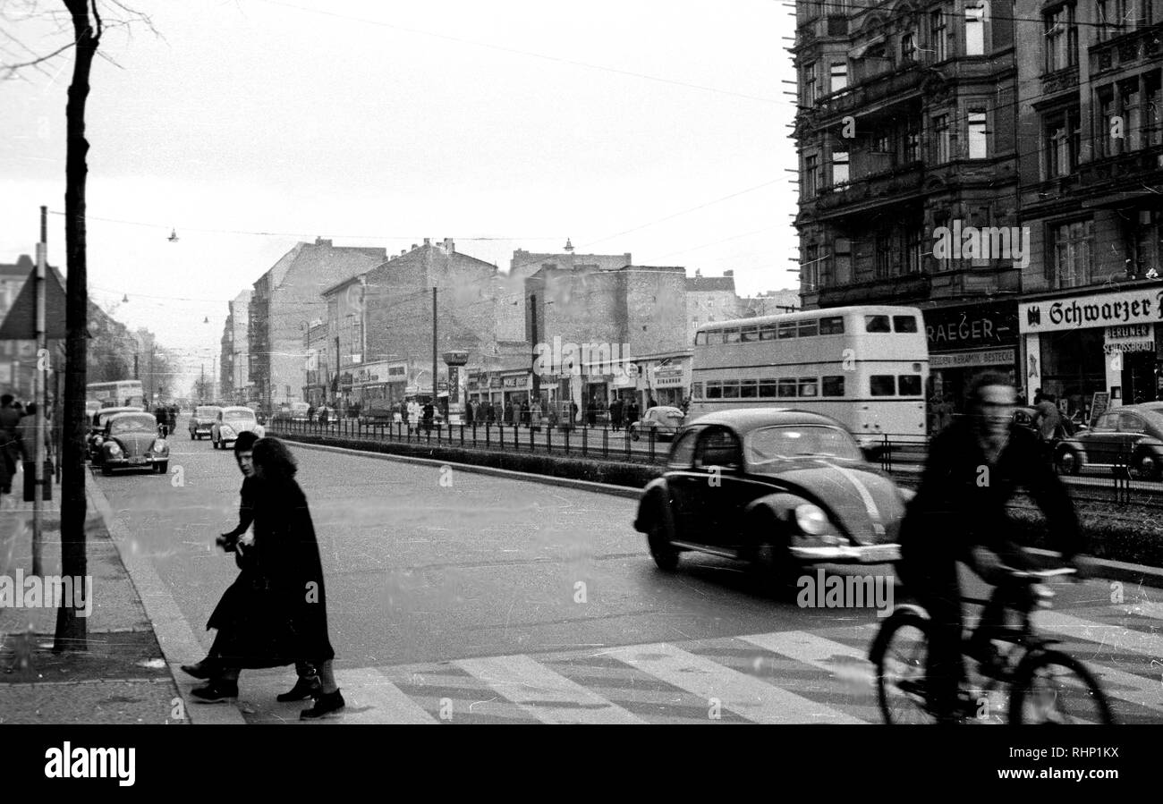 Hauptstrasse in Berlin-Schoneberg, photo taken in 1955 Stock Photo - Alamy