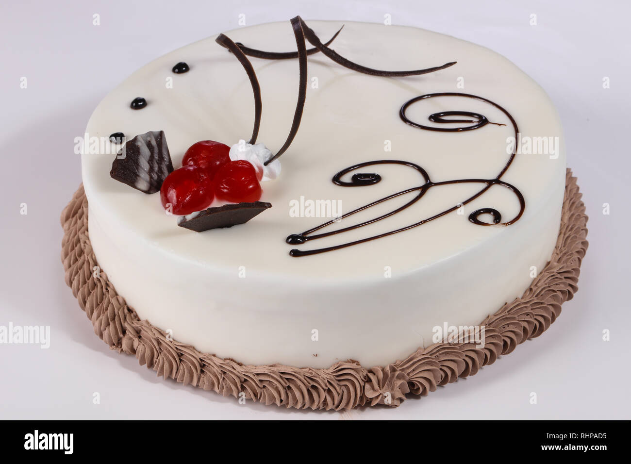 Sweet tasty cake with cream Stock Photo - Alamy