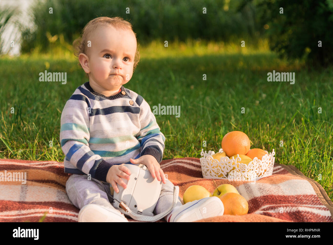 Child nature pond bright hi-res stock photography and images - Alamy