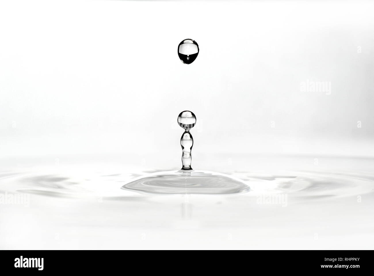 design black and white water drop sculpture Stock Photo - Alamy