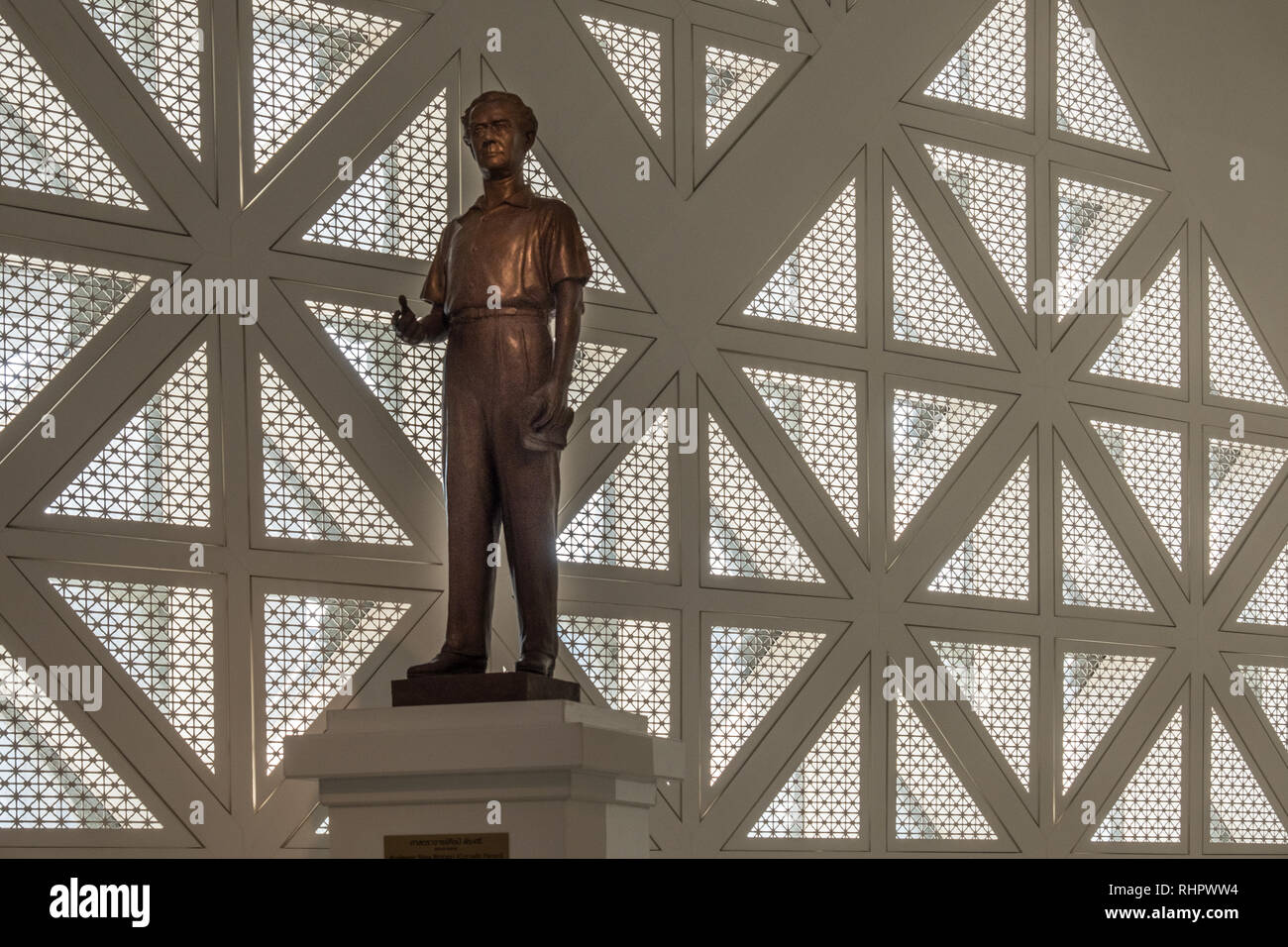 foyer sculpture at bangkok's museum of contemporary art Stock Photo Alamy
