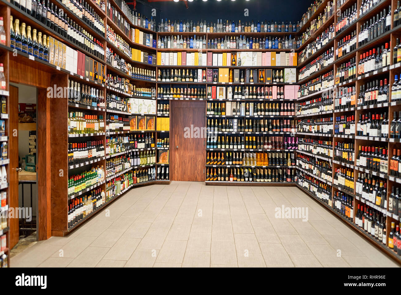 Spirits Store High Resolution Stock Photography and Images Alamy