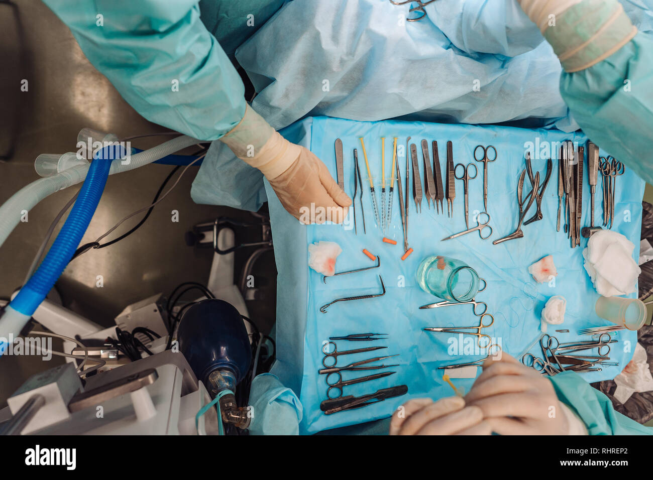 Surgery tray hi-res stock photography and images - Alamy
