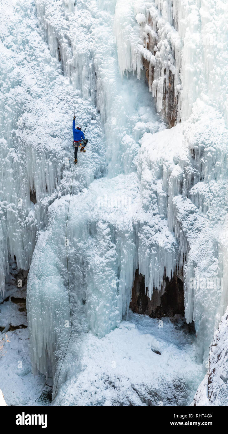 Ice climber Kelly Cordes on a route in Ouray, Colorado Stock Photo