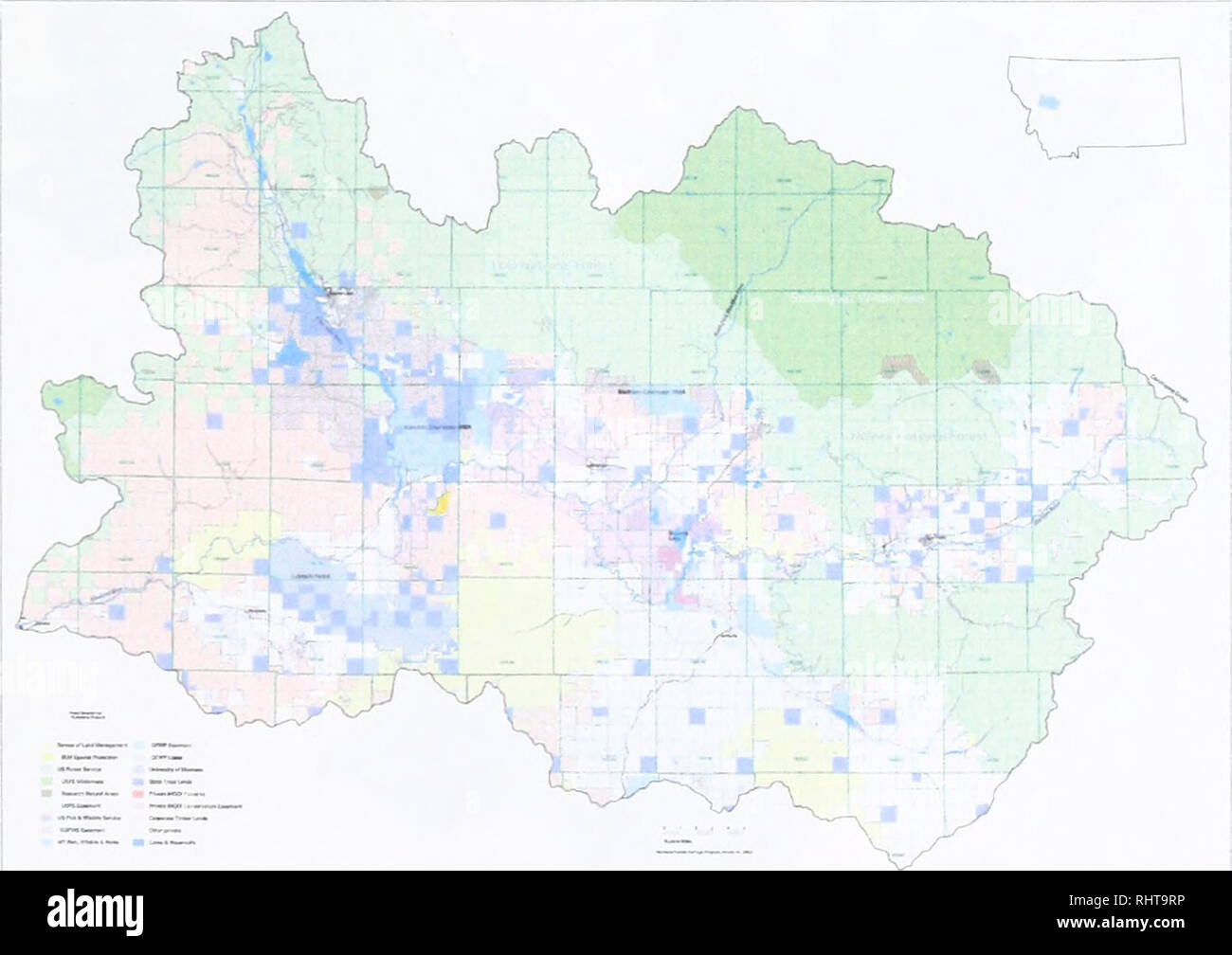 . The Big Blackfoot River restoration progress report for 2002 and 2003 . Fish populations; Fishes; Fishery management; Trout fisheries; Stream ecology; Blackfoot River (Mont. ). (Solvelimis fontinalis). artic grayling (Thymallus arcticiis), white sucker {Catostomus commcrsoni). fathead minnow (Pimephales pomelas). northern pike {Esox lucius), brook stickleback {Culaea inconstans). Pumpkinseed (Lepomis gibhosiis), largemouth bass {Micropteriis sulmoides) and yellow perch (Percaflavescem). Most salmonids (WSCT. bull trout, rainbow trout and brown trout) in the river system exhibit fluvial migra Stock Photo