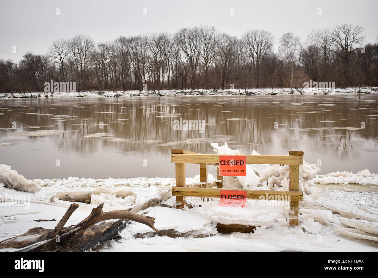 Closed boat dock on the Wabash River in Terre Haute, Indiana during the polar vortex. January 2019 Stock Photo