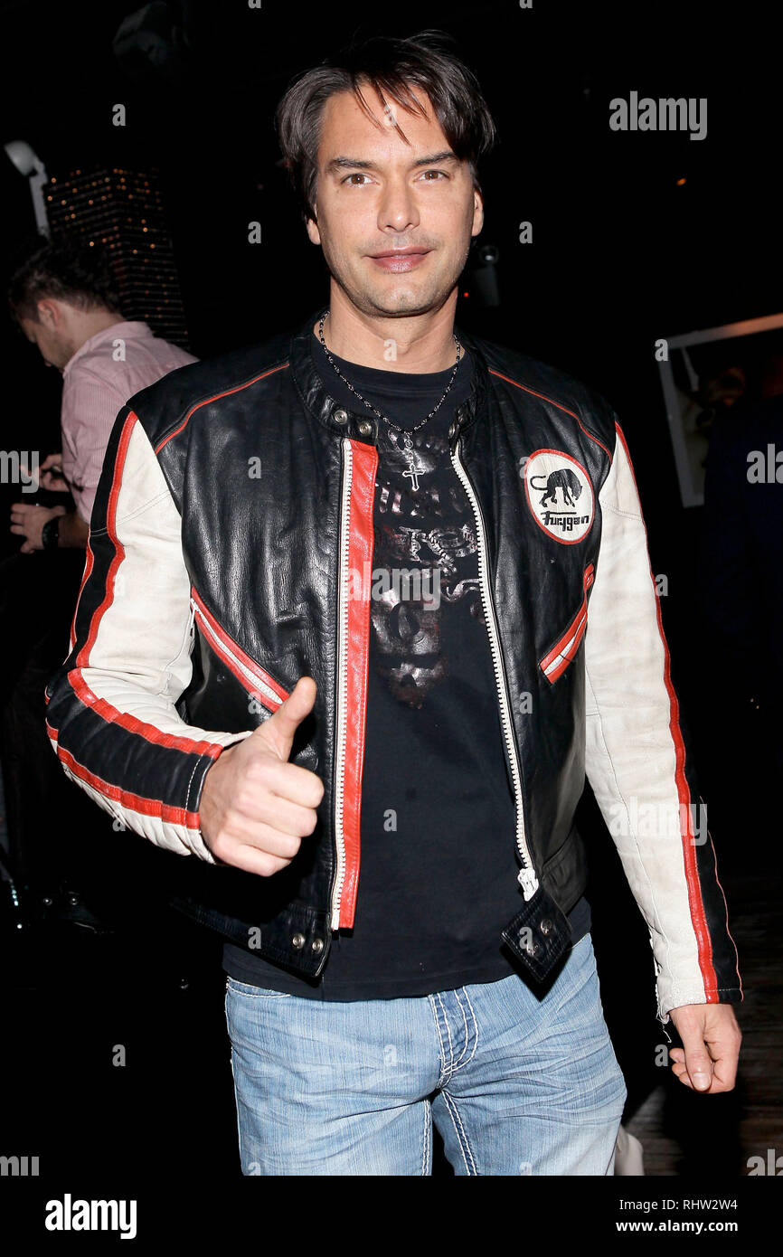 Marcus schenkenberg hi-res stock photography and images - Alamy