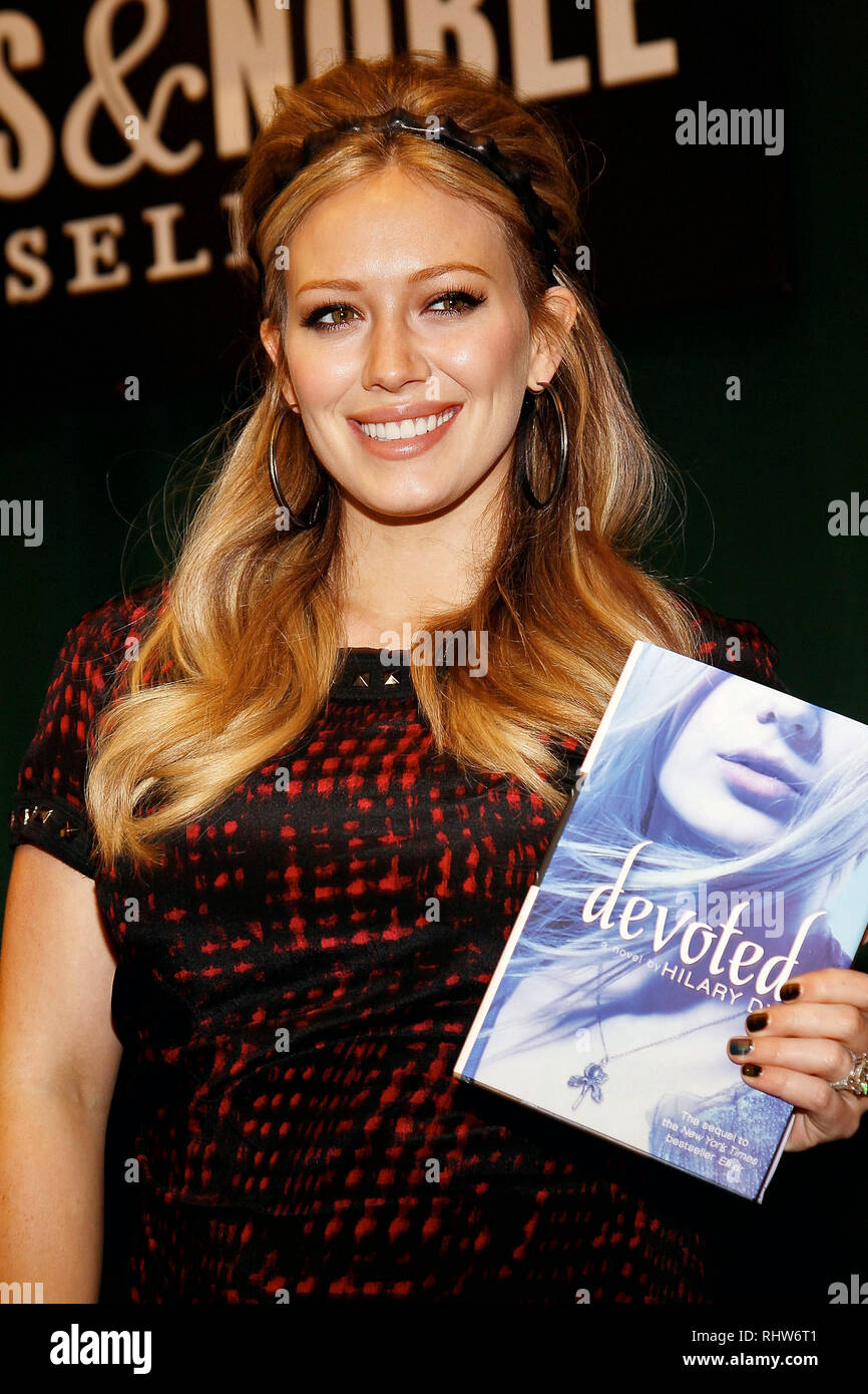 New York Usa 10 Oct 2011 Hilary Duff At The Monday Oct 10