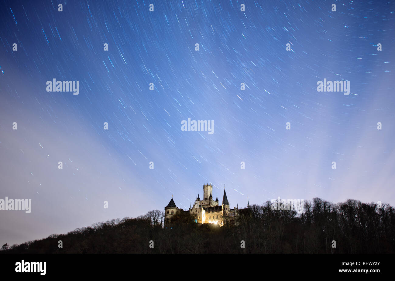Pattensen, Germany. 04th Feb, 2019. The starry sky above Marienburg Castle in the Hanover region shines brightly (10 minute long exposure). Ernst August von Hannover junior wants to sell the country his castle for one euro, because a renovation would exceed his financial possibilities. The sale already seemed to be a done deal, but after family disputes among the Guelphs, it is now on ice for the time being. Credit: Julian Stratenschulte/dpa/Alamy Live News Stock Photo