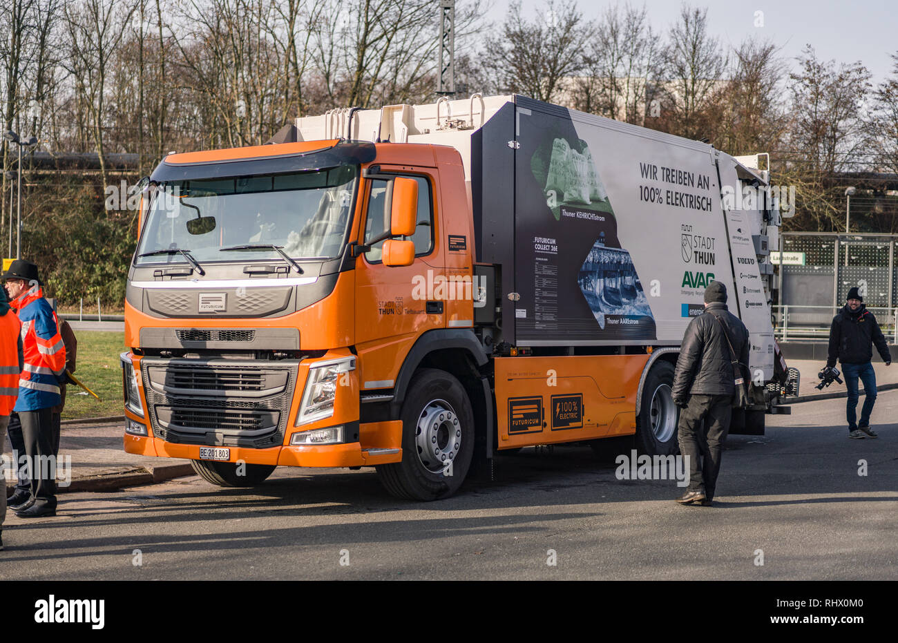 04 February 2019, Hessen, Frankfurt/M.: A fully electric refuse vehicle of  the type "Futuricum" of the Swiss company Designwerk Products stands during  a press demonstration on a street near the waste-to-energy plant.