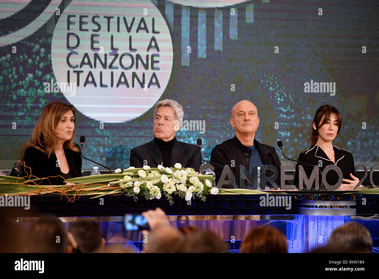 Gian Mattia D'Alberto / lapresse 04-02-2019 Sanremo IM Spettacolo 69mo Festival della canzone italiana Conferenza stampa organizzazione nella foto: Virginia Raffaele, Claudio Baglioni, Teresa de Sanctis, Claudio Bisio Gian Mattia D'Alberto / lapresse 2019-02-04 Sanremo IM 69th Italian song festival Organization press conference in the photo: Virginia Raffaele, Claudio Baglioni, Teresa de Sanctis, Claudio Bisio Stock Photo
