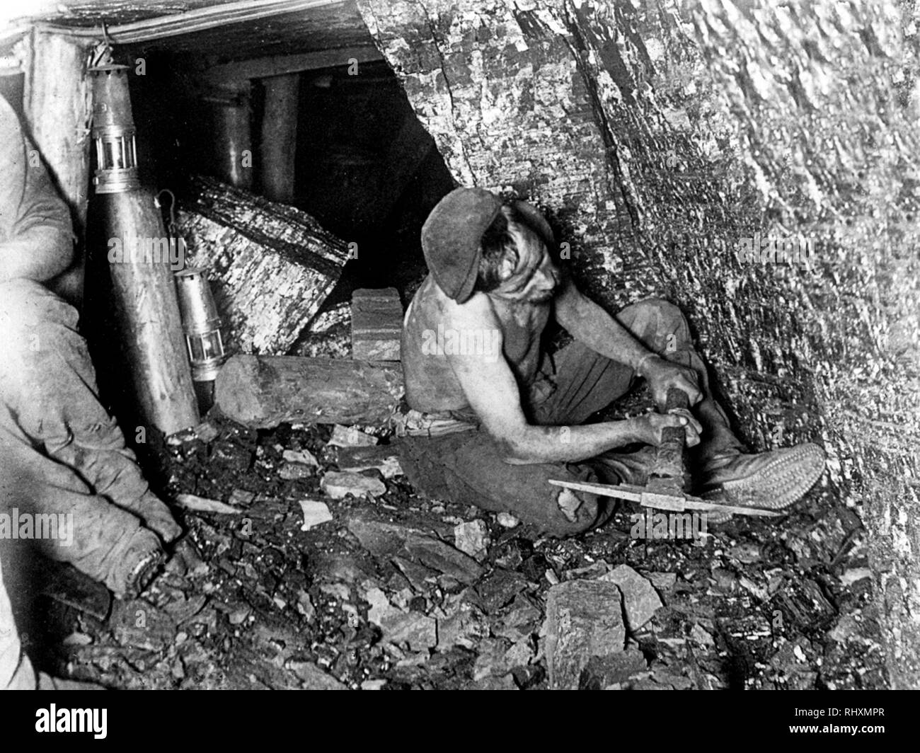 Coal face hires stock photography and images Alamy