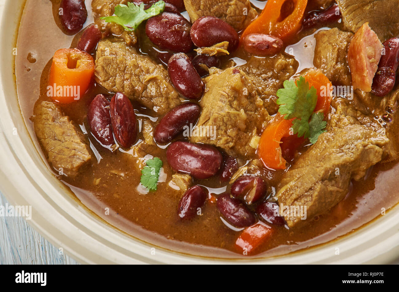 Slow Cooker Chili With Ground Beef and Sausage Stock Photo - Alamy