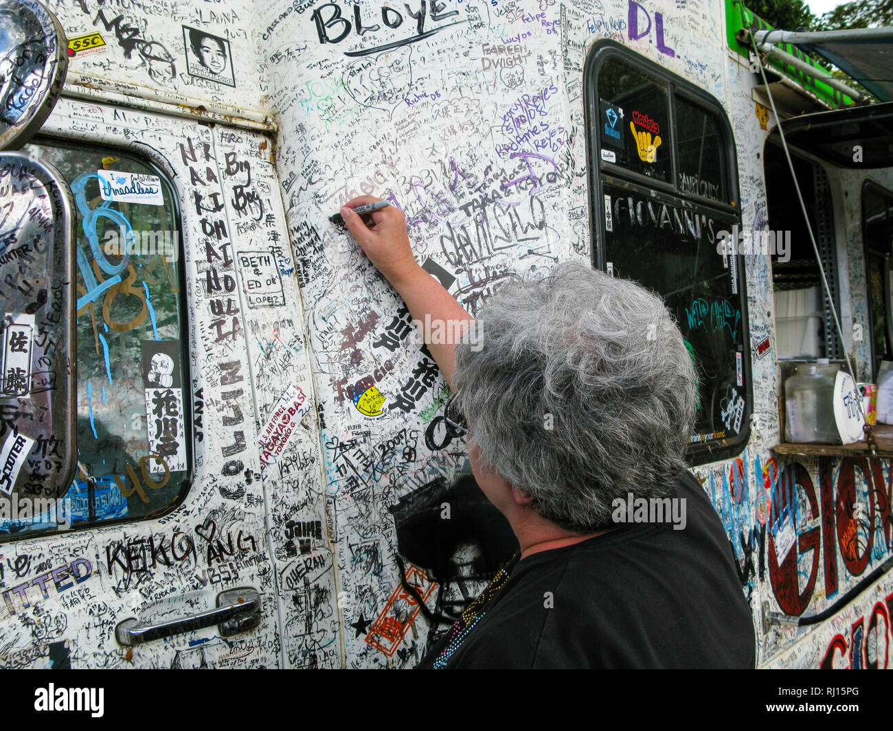 Hawaii food truck hi-res stock photography and images - Alamy