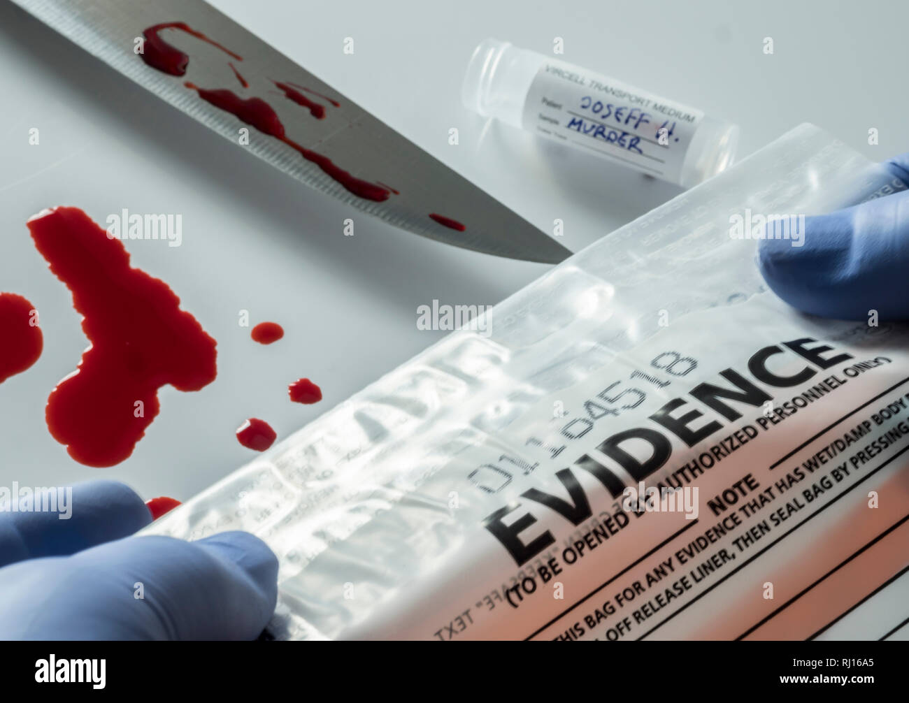 Crime laboratory hi-res stock photography and images - Alamy