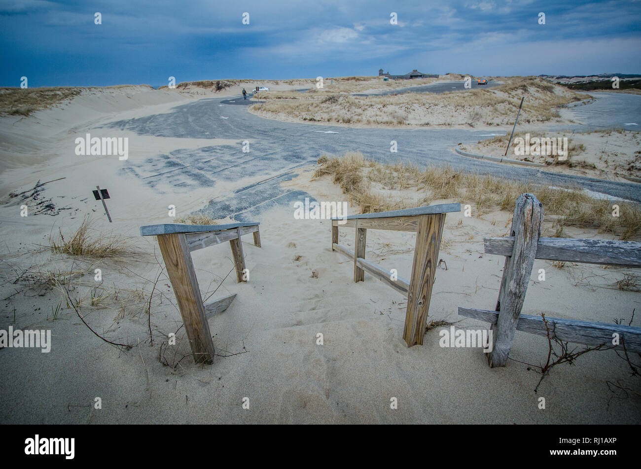 View of the sandy parking lot at Race Point Beach in Cape Cod National Seashore Stock Photo