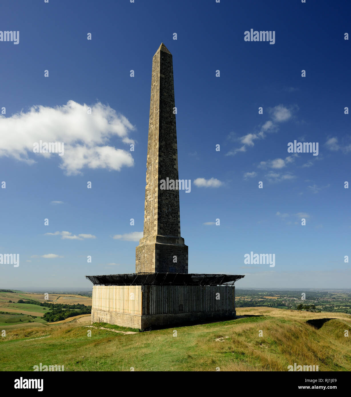Lansdowne obelisk monument cherhill wiltshire hires stock photography