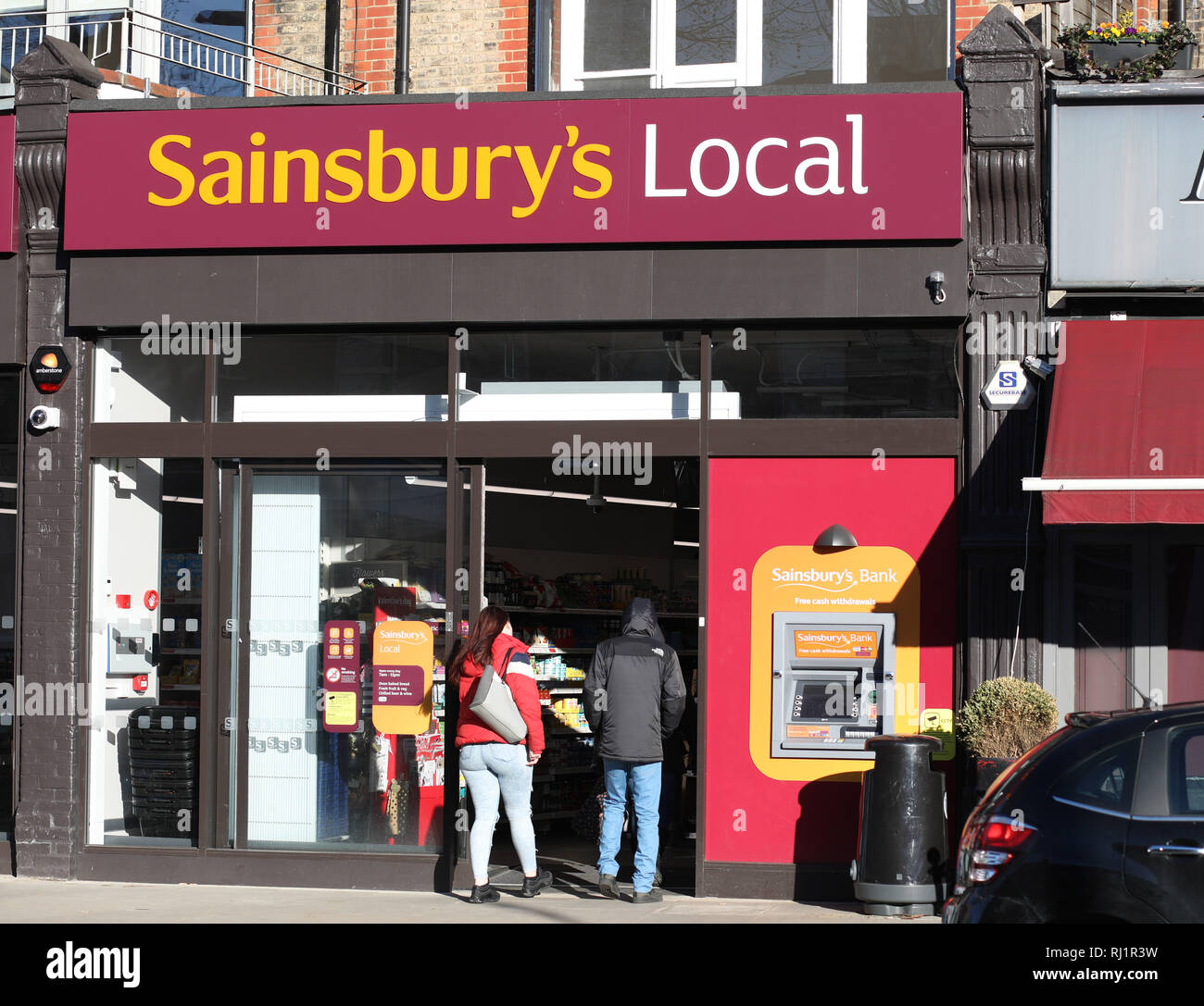 Pic shows: Sainbury's Local in East Finchley    pic by Gavin Rodgers/Pixel8000 Stock Photo