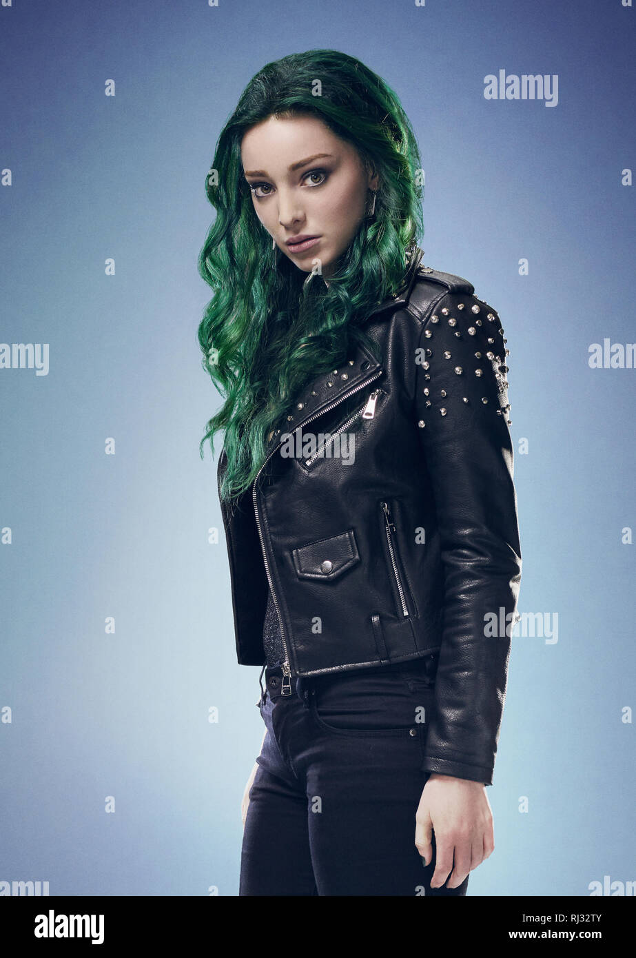 Emma Dumont Hi Res Stock Photography And Images Alamy Emma Dumont Hi Res Stock Photography And Images Alamy
