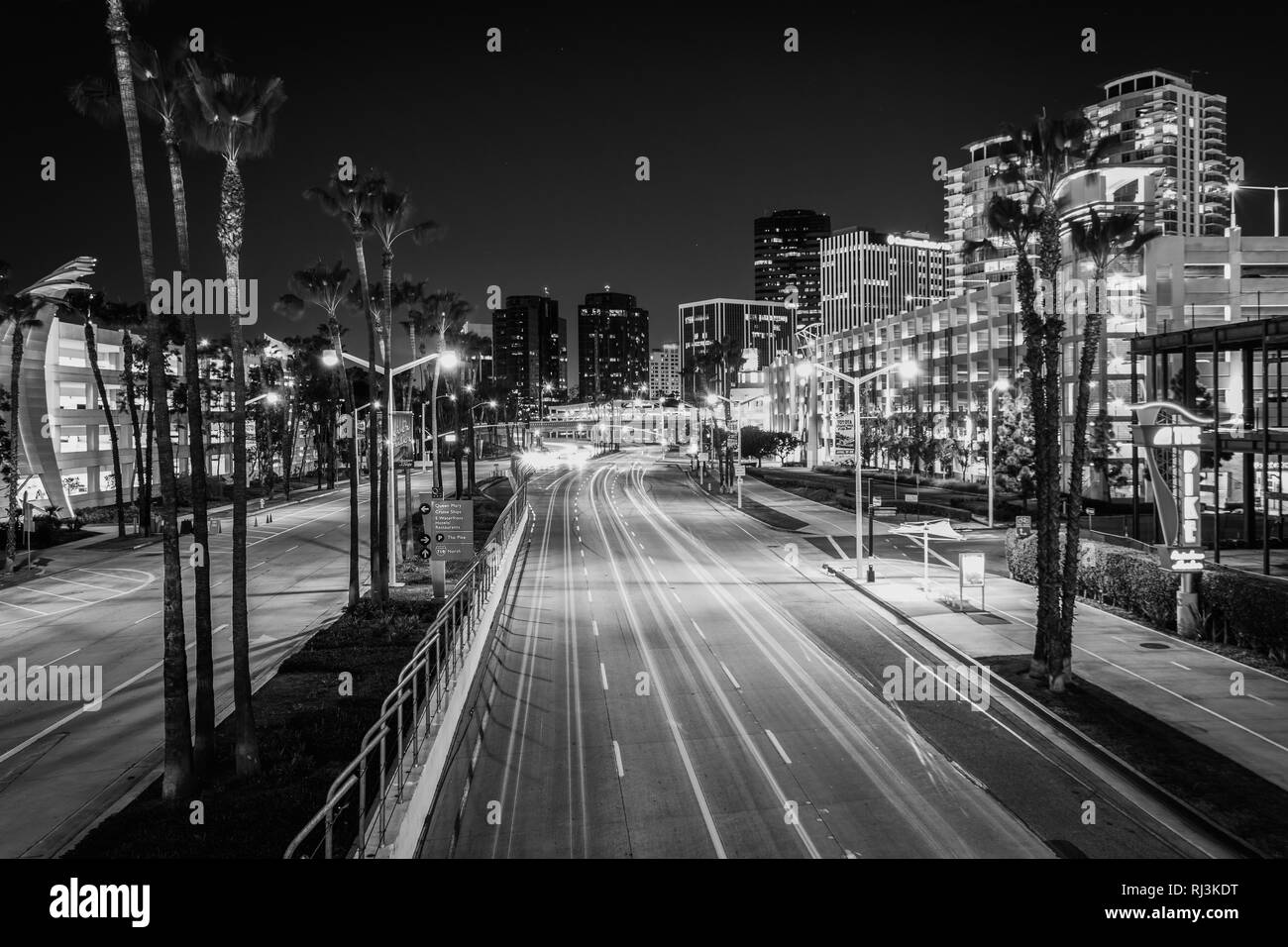 Shoreline drive Black and White Stock Photos & Images - Alamy