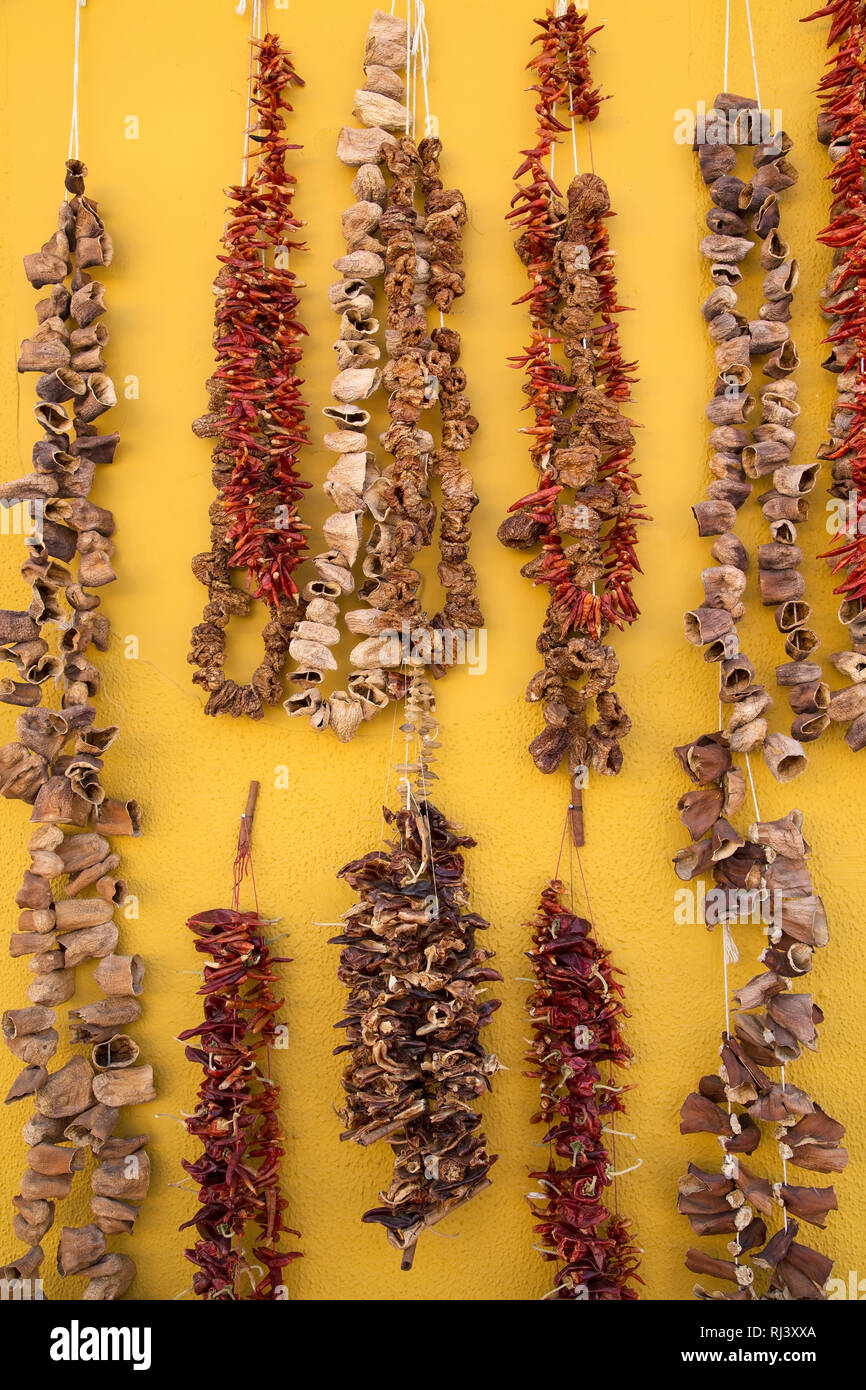 Как высушить специи. Сушеные фрукты в сушилке. Разные травы. Сушим в духовке специи. Засушенные травы.