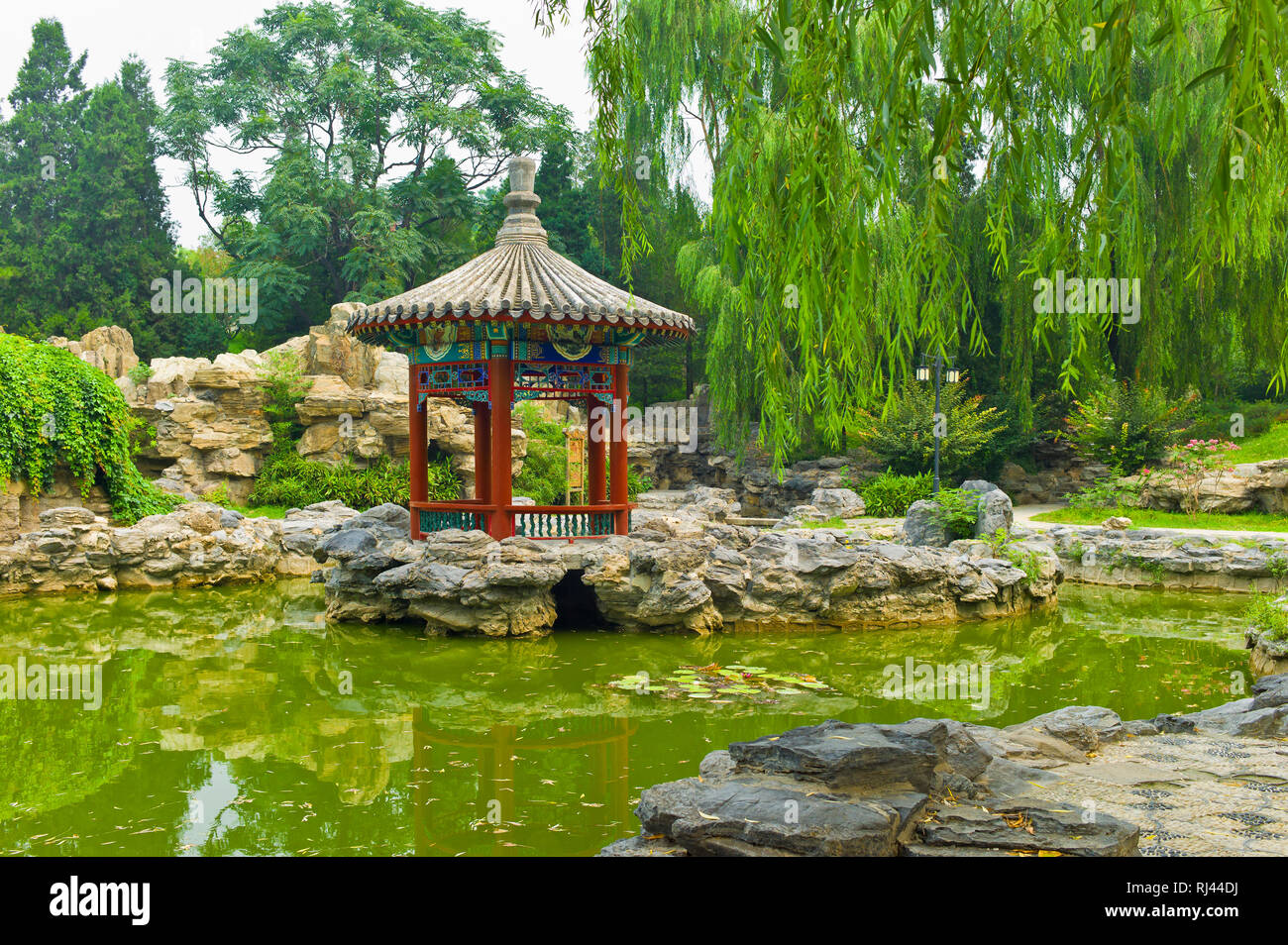 Chinese garden, Ritan Park, Beijing, China Stock Photo