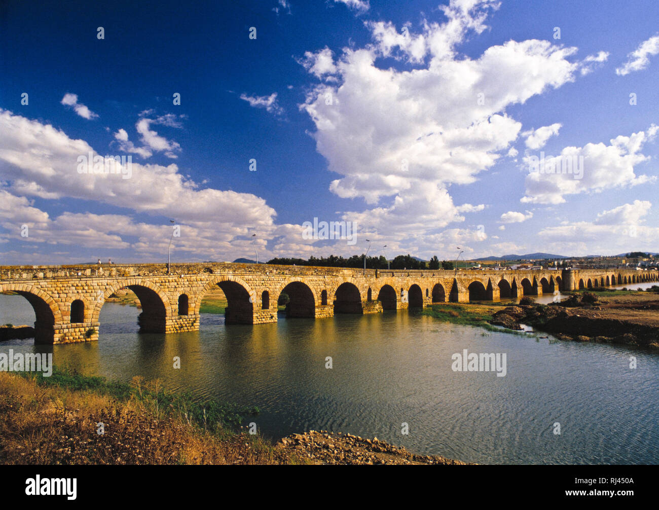 Bridges of merida hi-res stock photography and images - Alamy