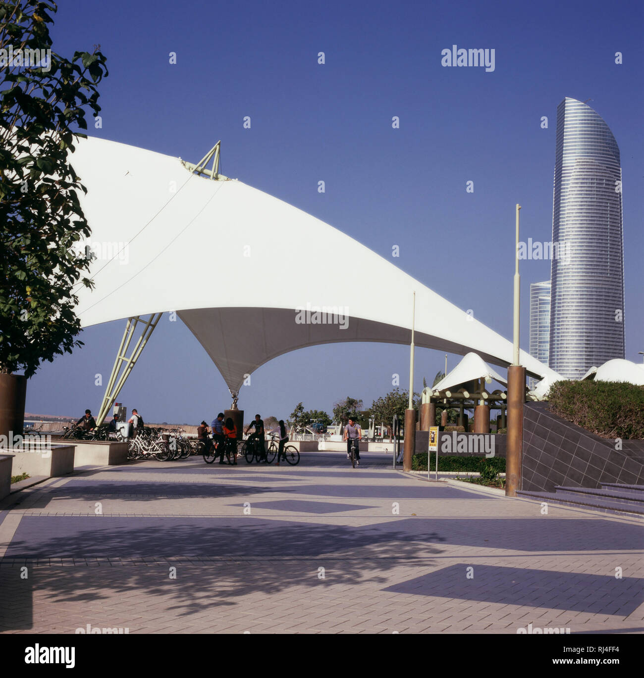 Abu Dhabi, Cornice Road Stock Photo - Alamy