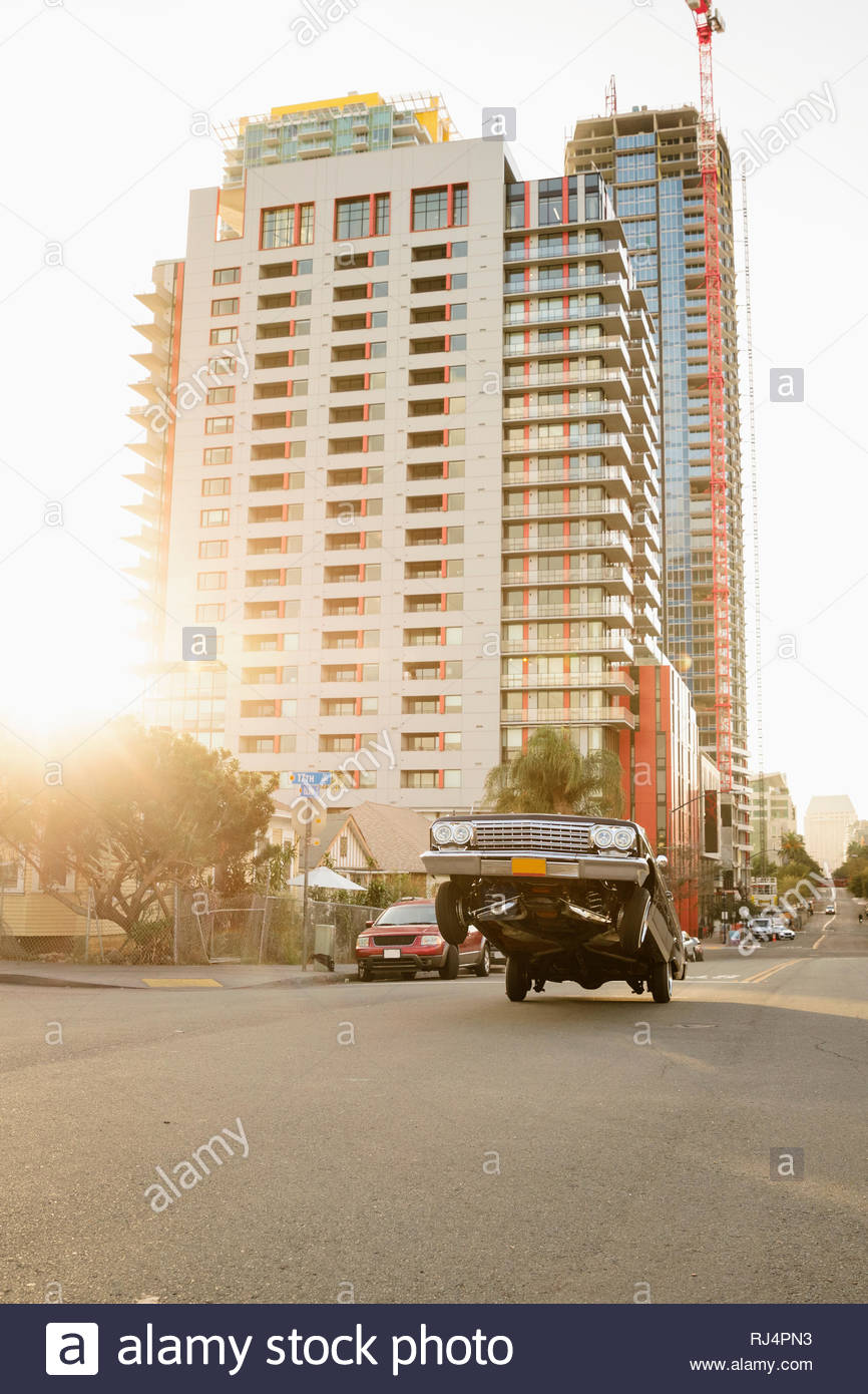 Low rider hydraulics hires stock photography and images Alamy
