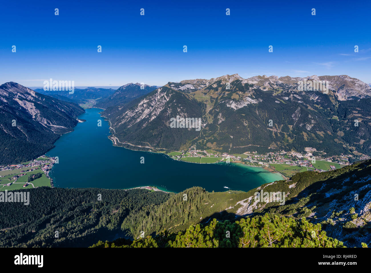 ?sterreich, Tirol, Achensee Region, Karwendelgebirge, Pertisau am Achensee, Blick vom B?renkopf, Achensee, Rofangebirge und Maurach, Stock Photo