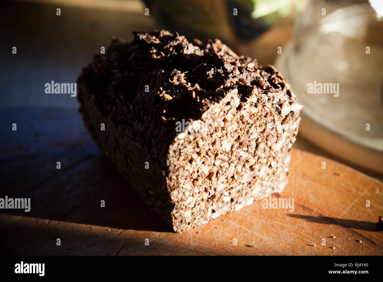 Selbstgemachtes brot hi-res stock photography and images - Alamy
