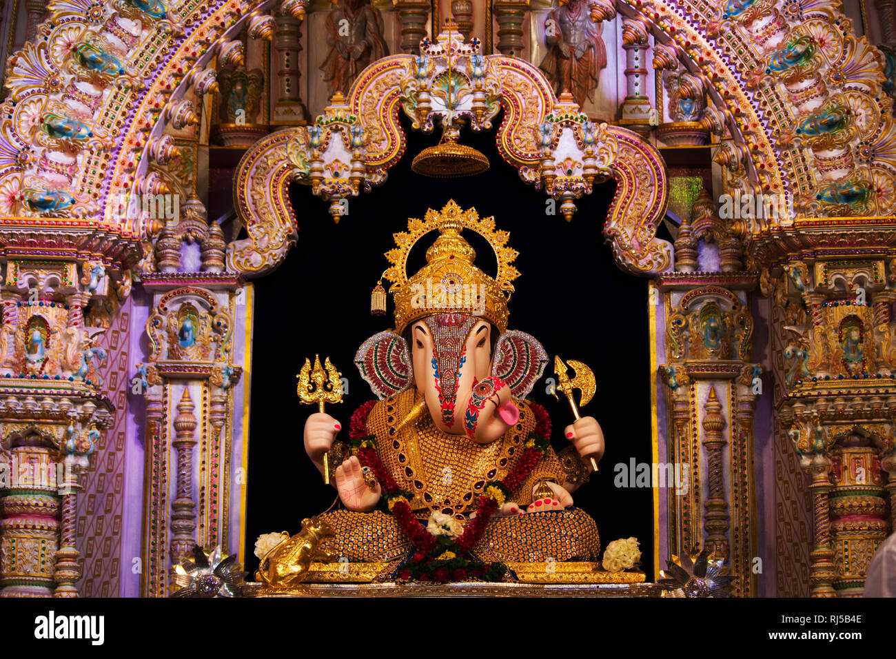 Dagdusheth Ganpati 2024 Colleges In India Wilma Gwendolyn